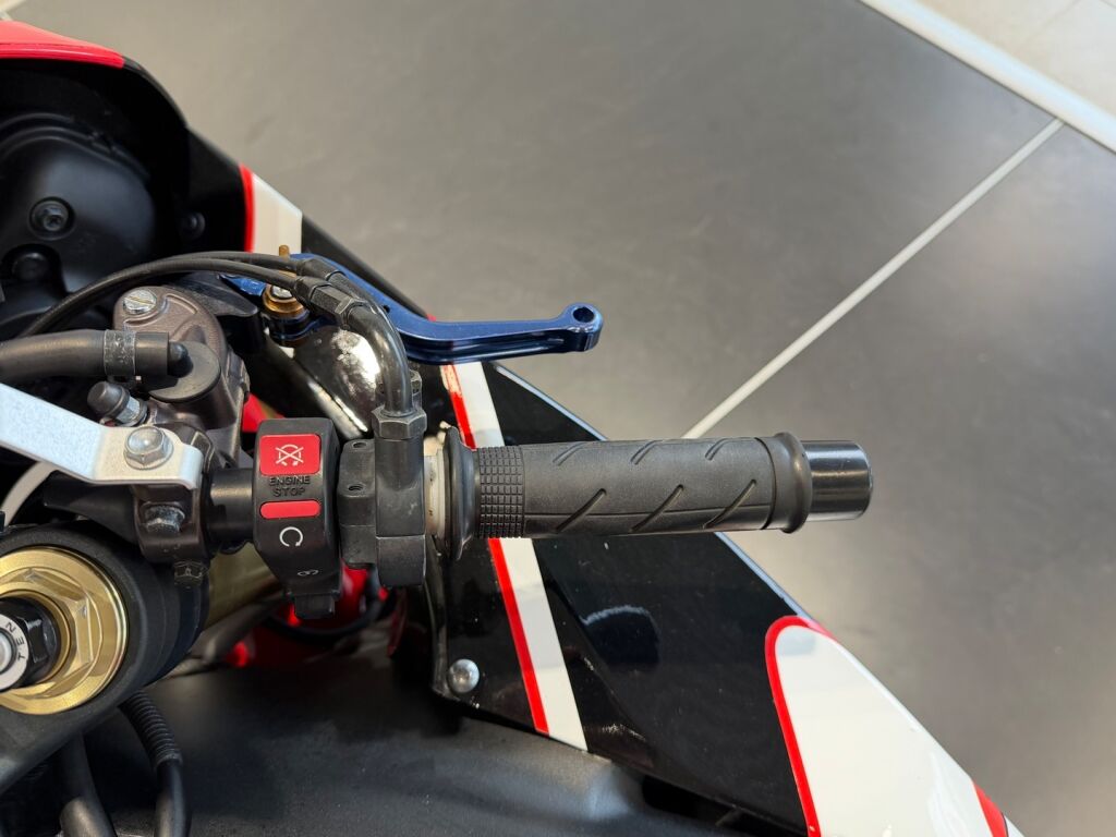 Honda CBR 2008 Valkoinen