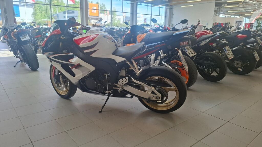 Honda CBR 2008 Valkoinen