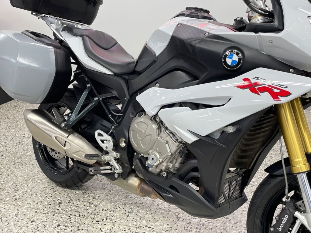 BMW S 2015 