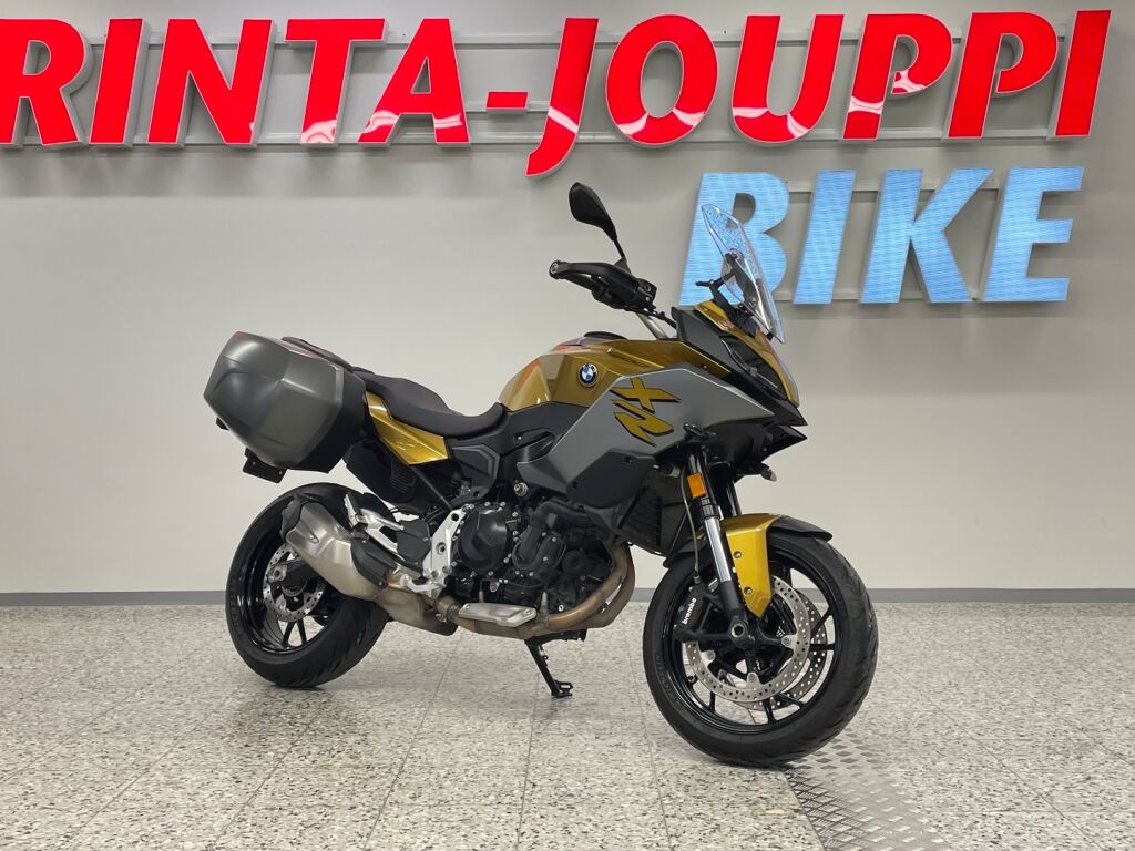 BMW F 2021 Keltainen