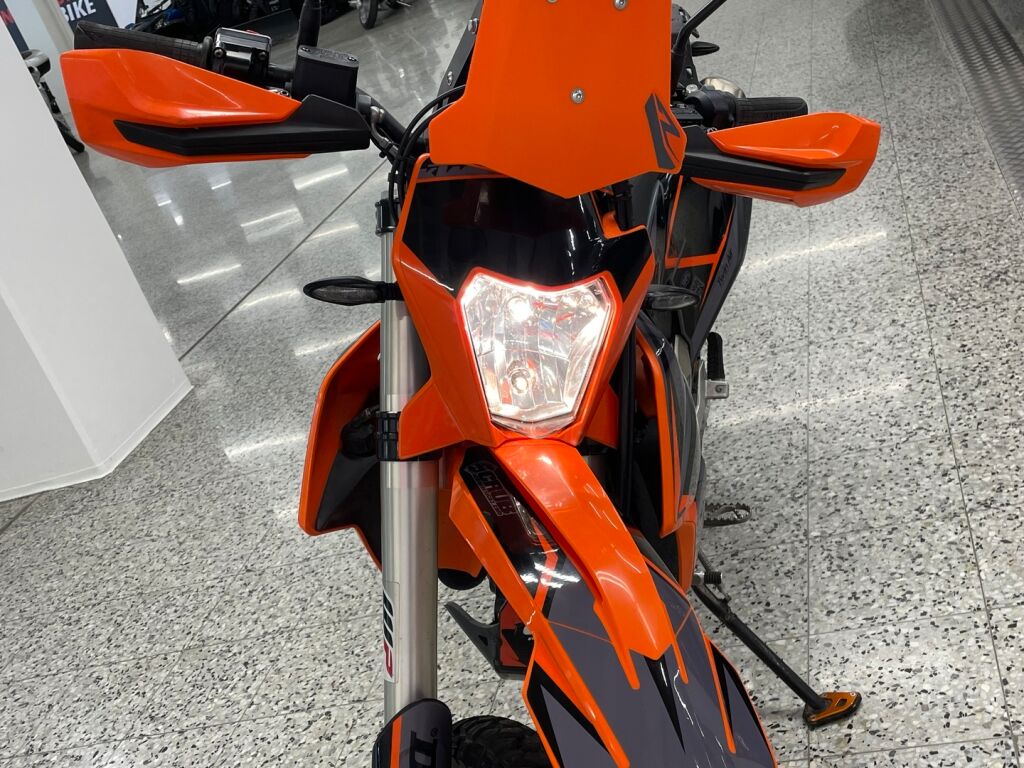 Ktm 690 2021 
