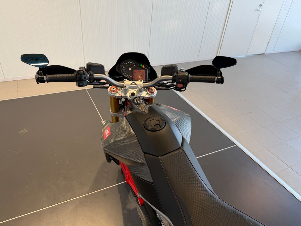 Aprilia Dorsoduro 2013 