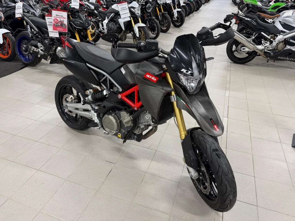 Aprilia Dorsoduro 2013 