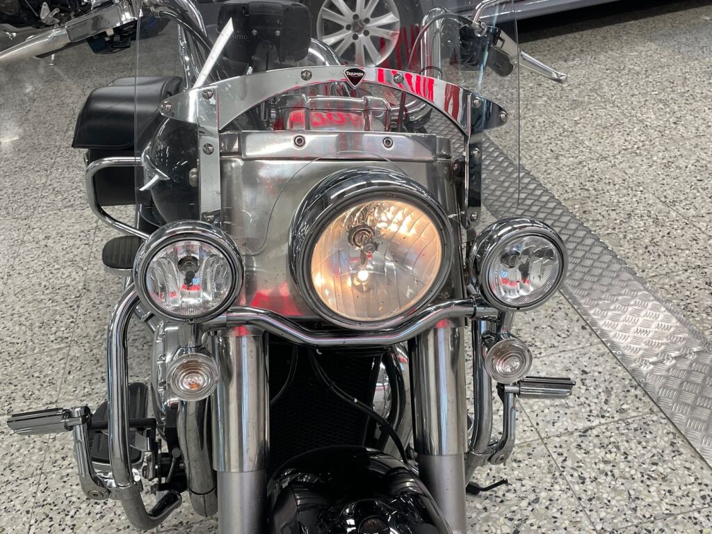 Triumph THUNDERBIRD 2015 