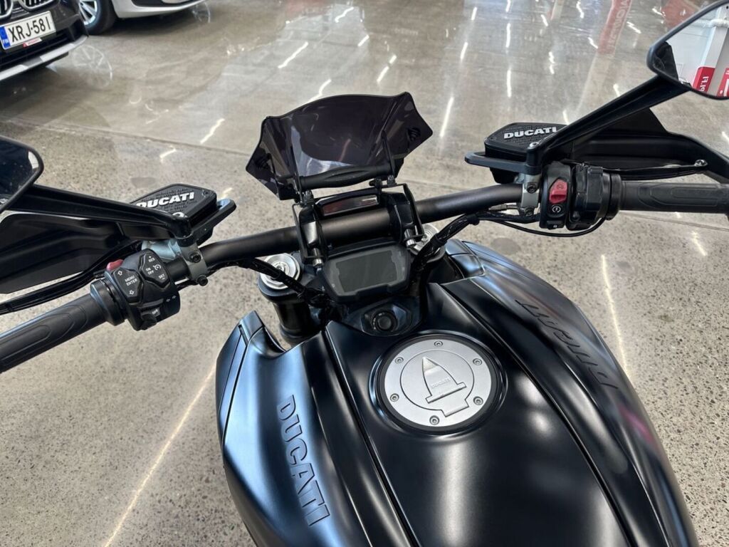 Ducati DIAVEL 2020 Harmaa