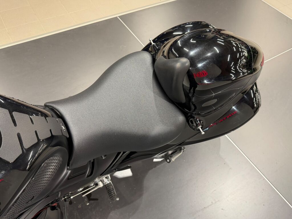 Suzuki GSX 2015 Musta