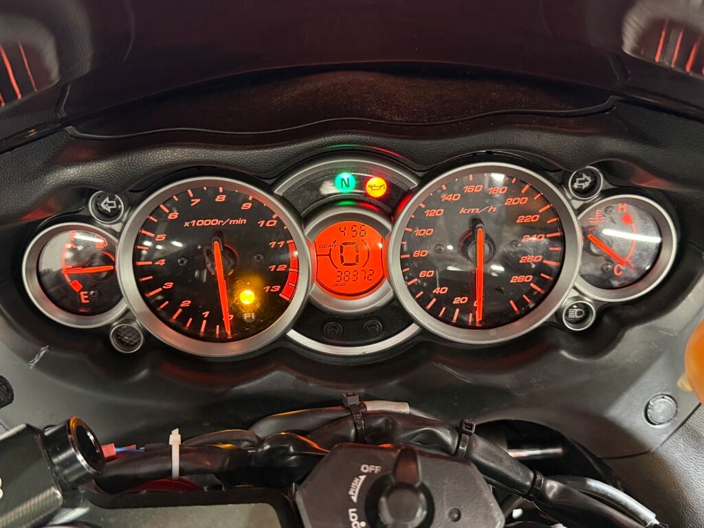 Suzuki GSX 2015 Musta