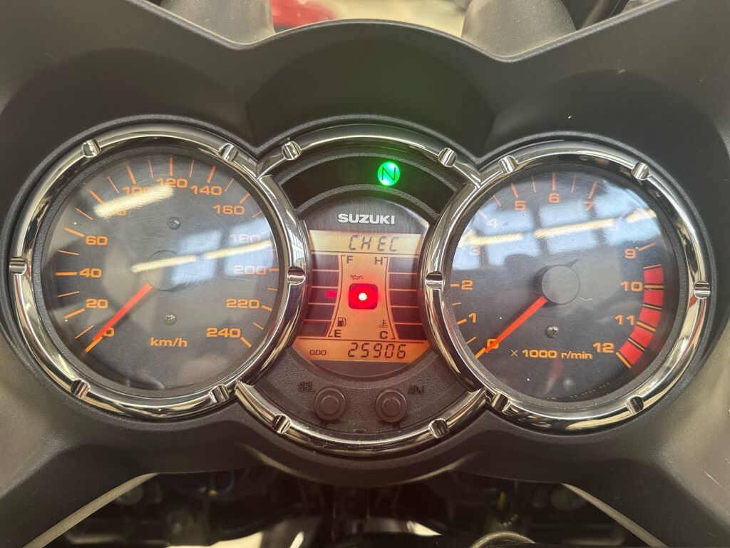 Suzuki DL 2006 Harmaa