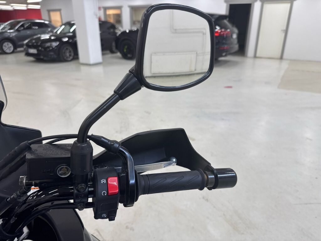 Suzuki DL 2006 Harmaa