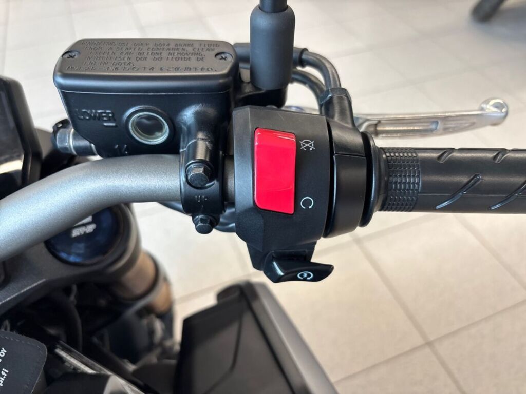 Honda CB 2023 