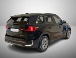 BMW iX1 2023 Musta