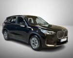 BMW iX1 2023 Musta
