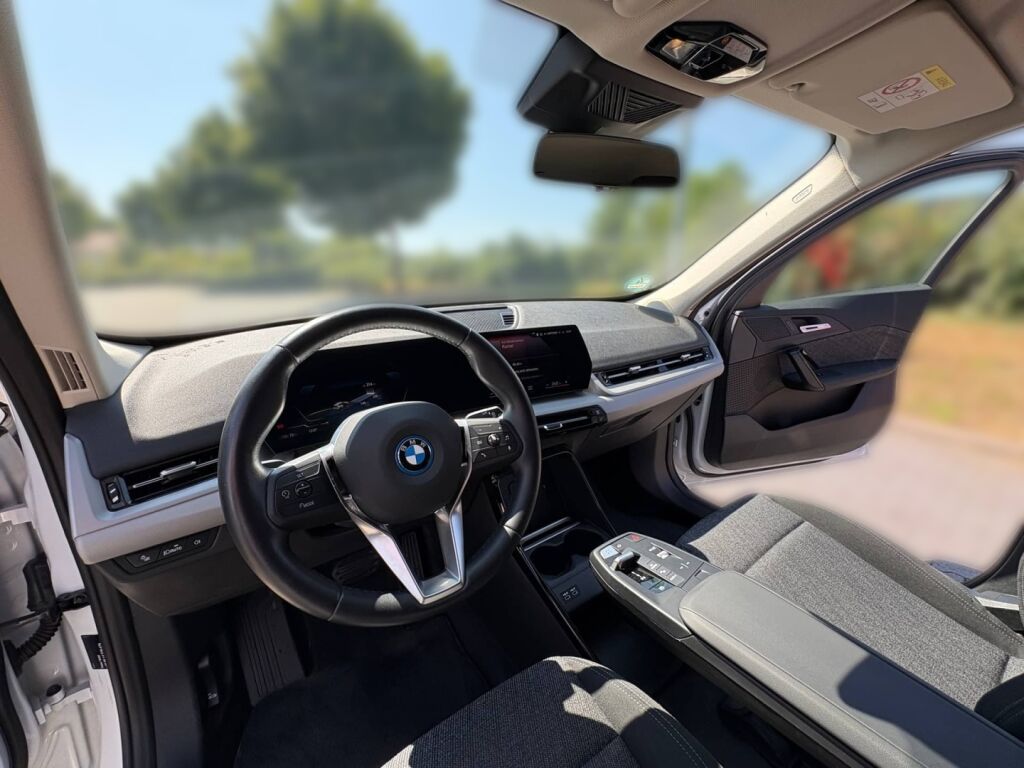 BMW iX1 2023 