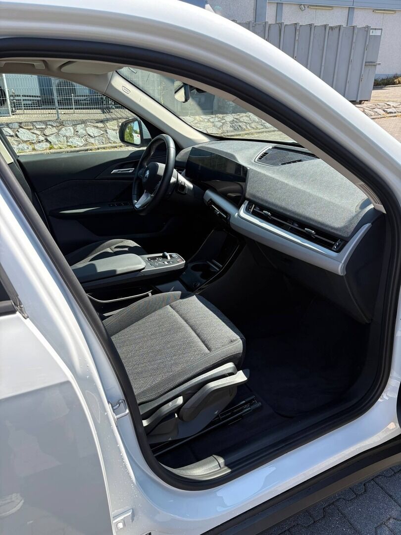 BMW iX1 2023 