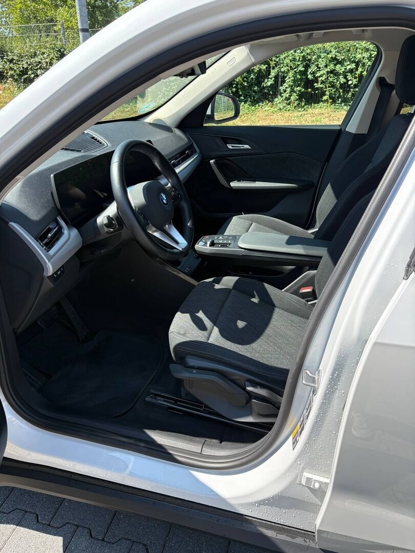 BMW iX1 2023 