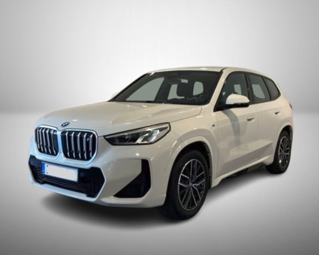 BMW iX1 2024 Valkoinen (Alpine White 3)