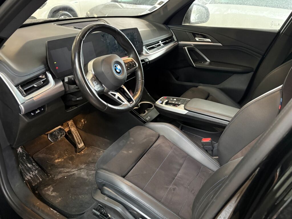 BMW iX1 2024 