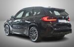 BMW iX1 2024 Musta