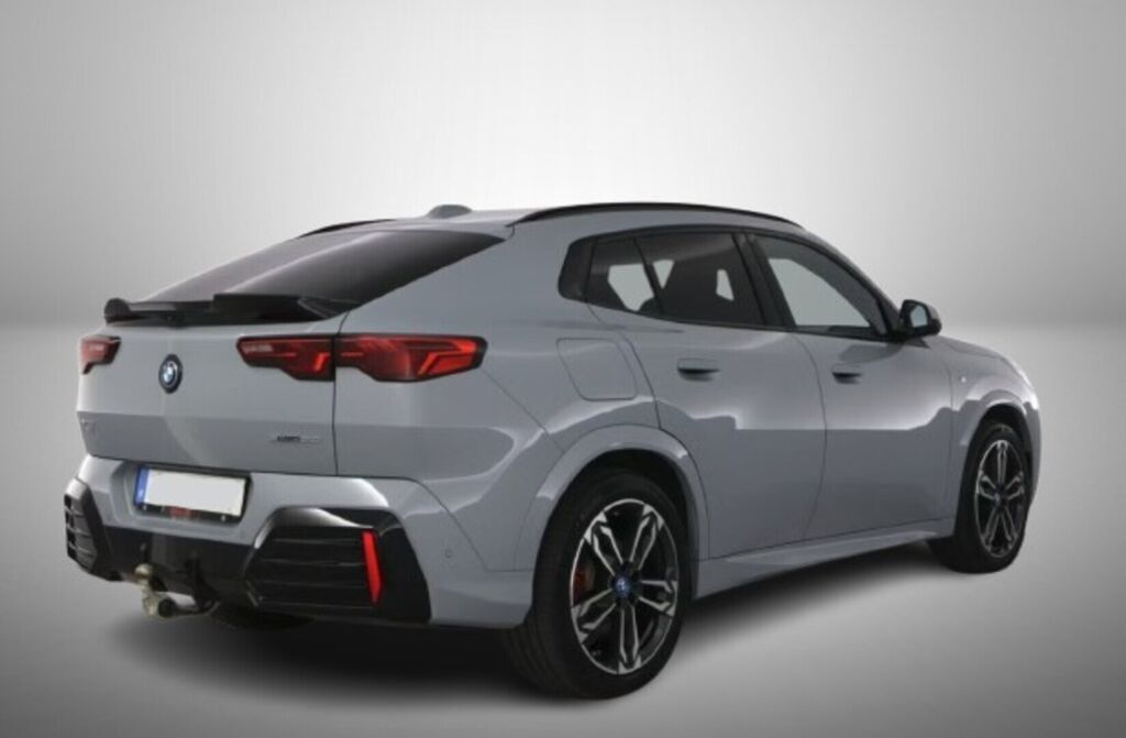 BMW iX2 2024 Harmaa (Brooklyn Grey)
