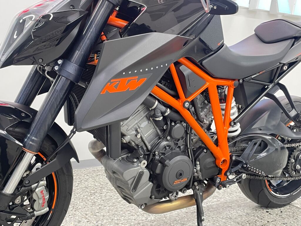 Ktm 1290 2014 Musta