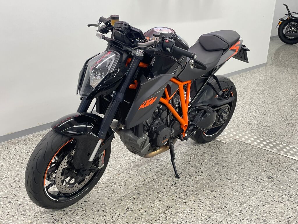 Ktm 1290 2014 Musta