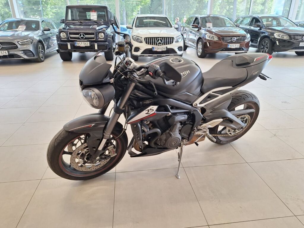 Triumph STREET TRIPLE 2020 