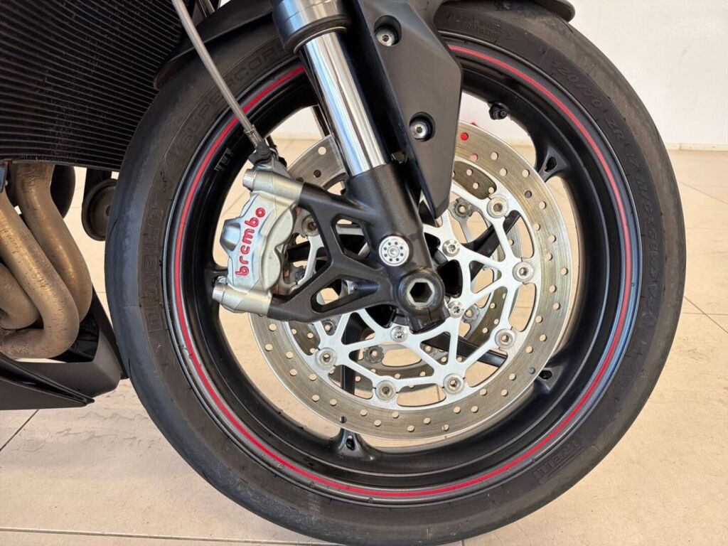 Triumph STREET TRIPLE 2020 