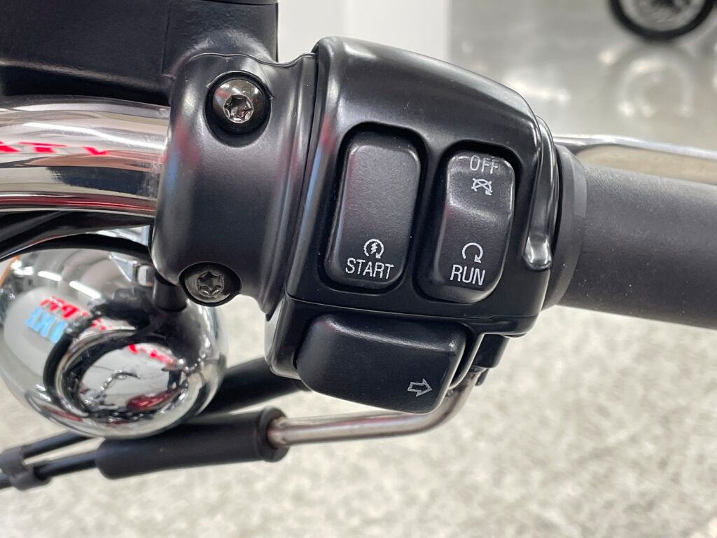 Harley-davidson SPORTSTER 2013 MR O 3