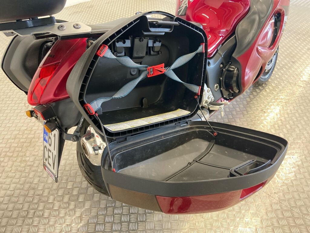 Suzuki GSX 2013 Punainen