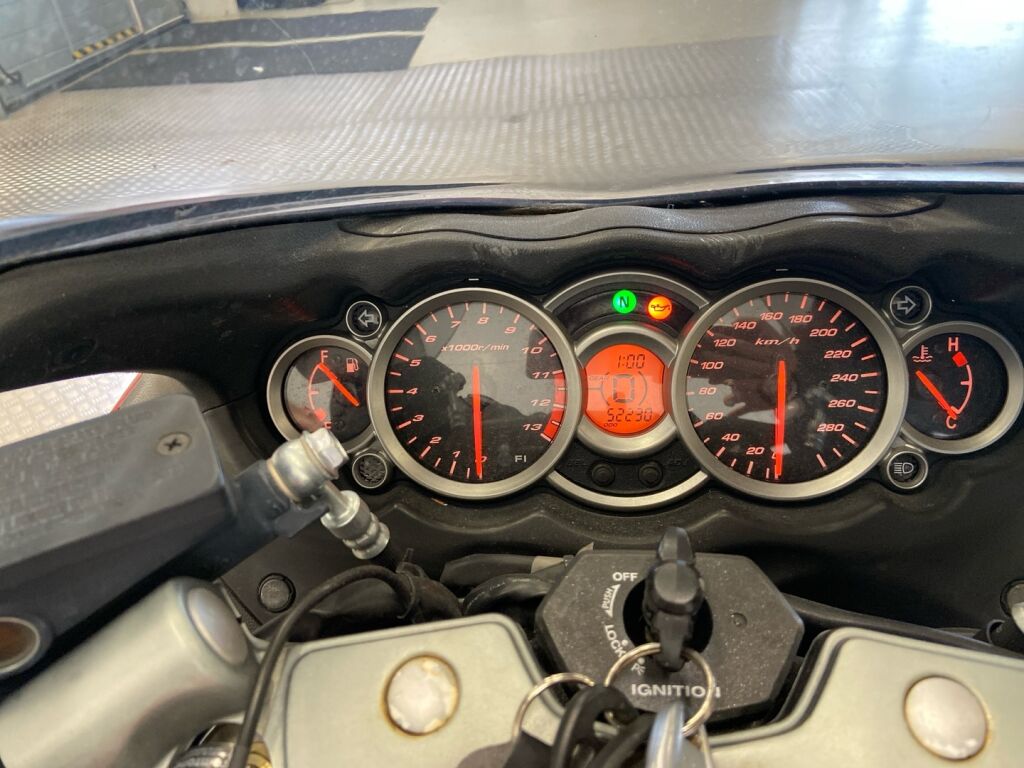 Suzuki GSX 2013 Punainen