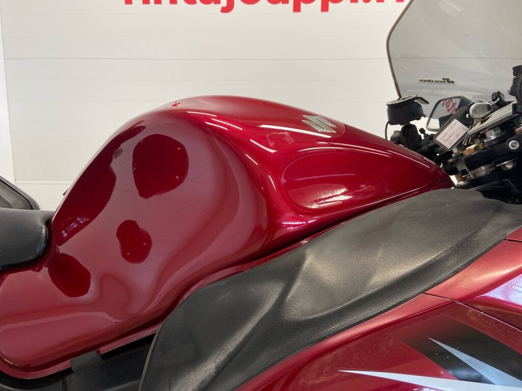 Suzuki GSX 2013 Punainen