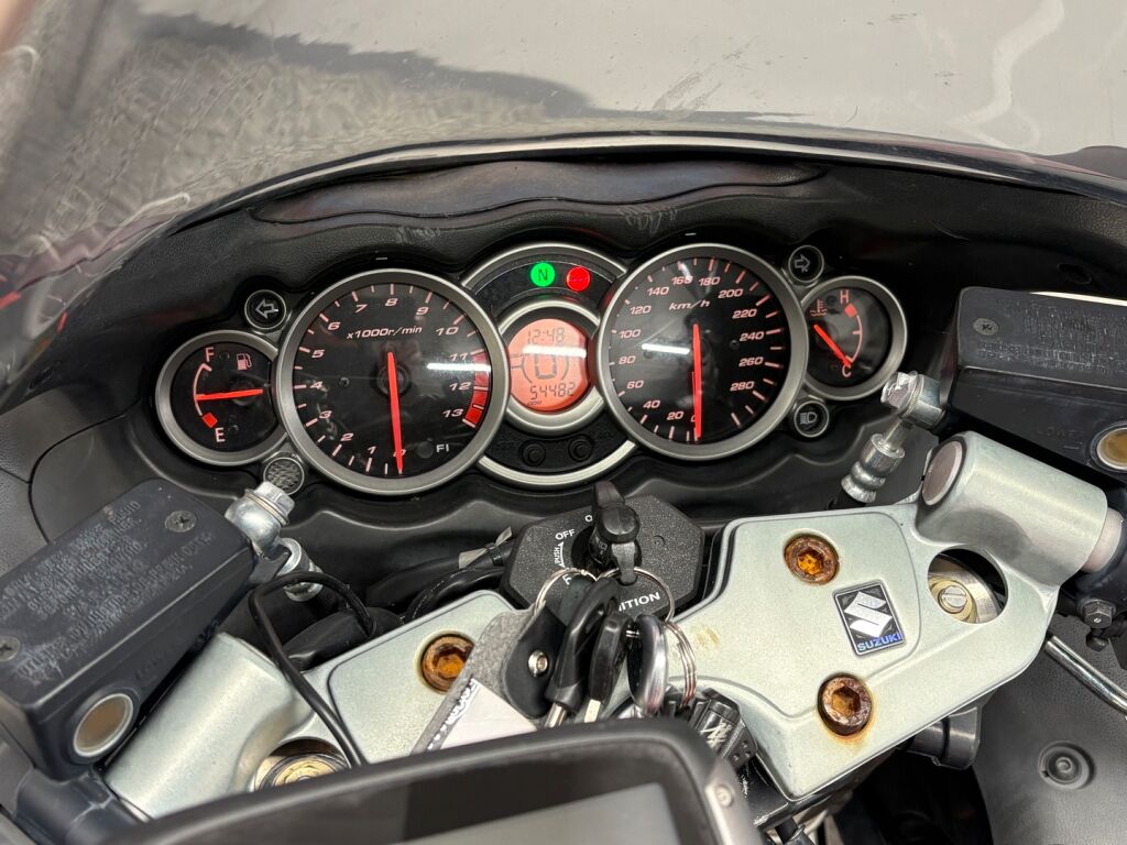 Suzuki GSX 2013 Punainen