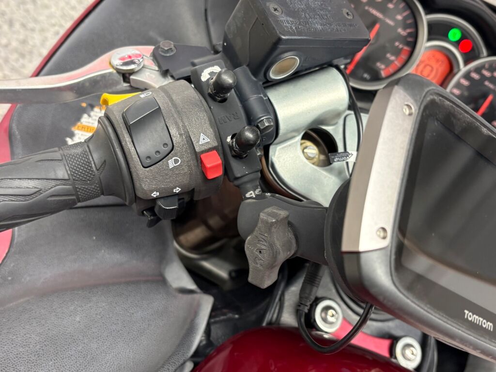 Suzuki GSX 2013 Punainen
