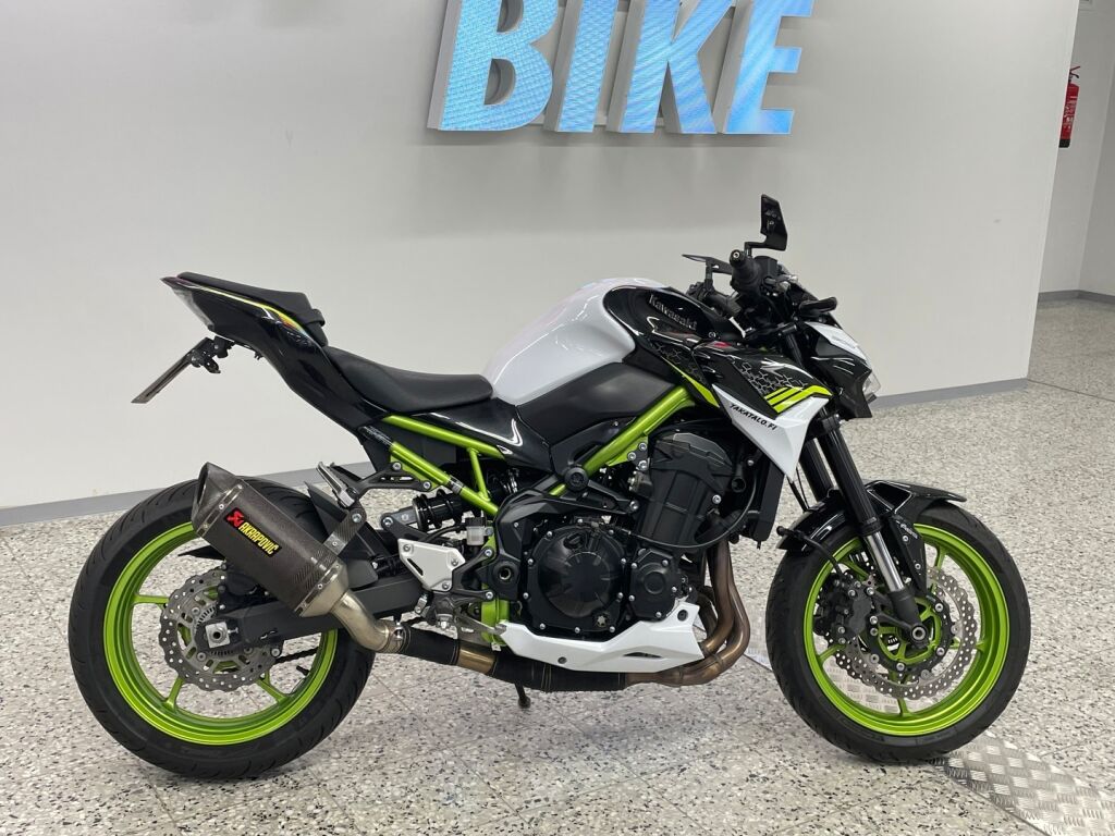 Kawasaki Z 2021 Musta