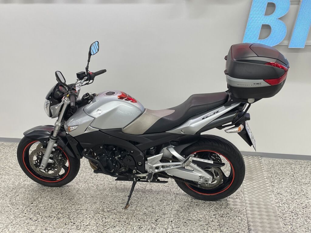 Suzuki GSR 2008 Hopea