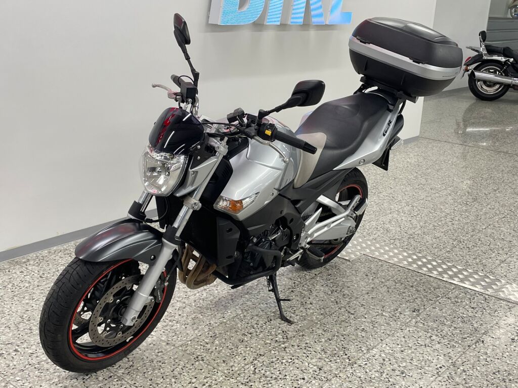 Suzuki GSR 2008 Hopea