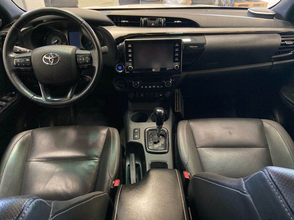 Toyota Hilux 2021 