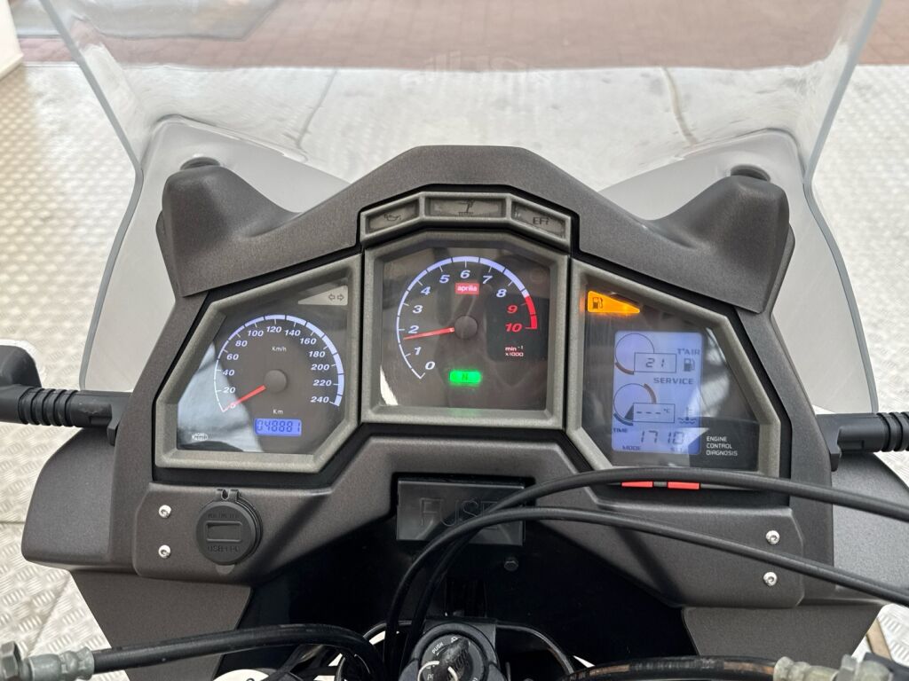 Aprilia Caponord 2006 Ruskea (beige)