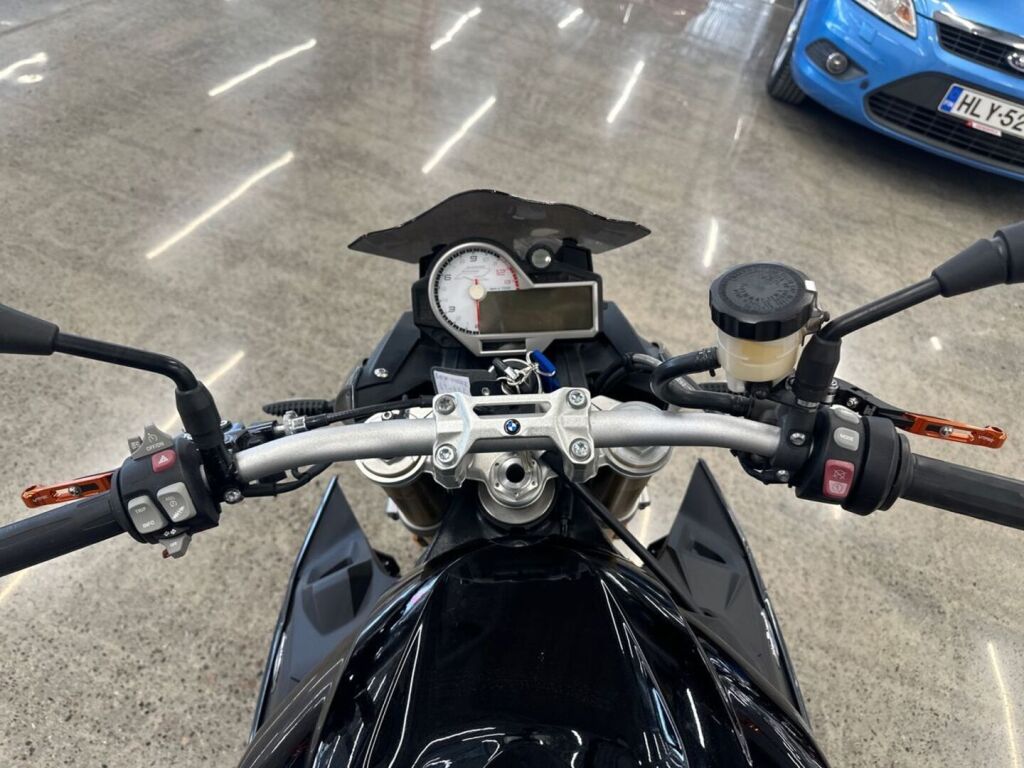 BMW S 2017 