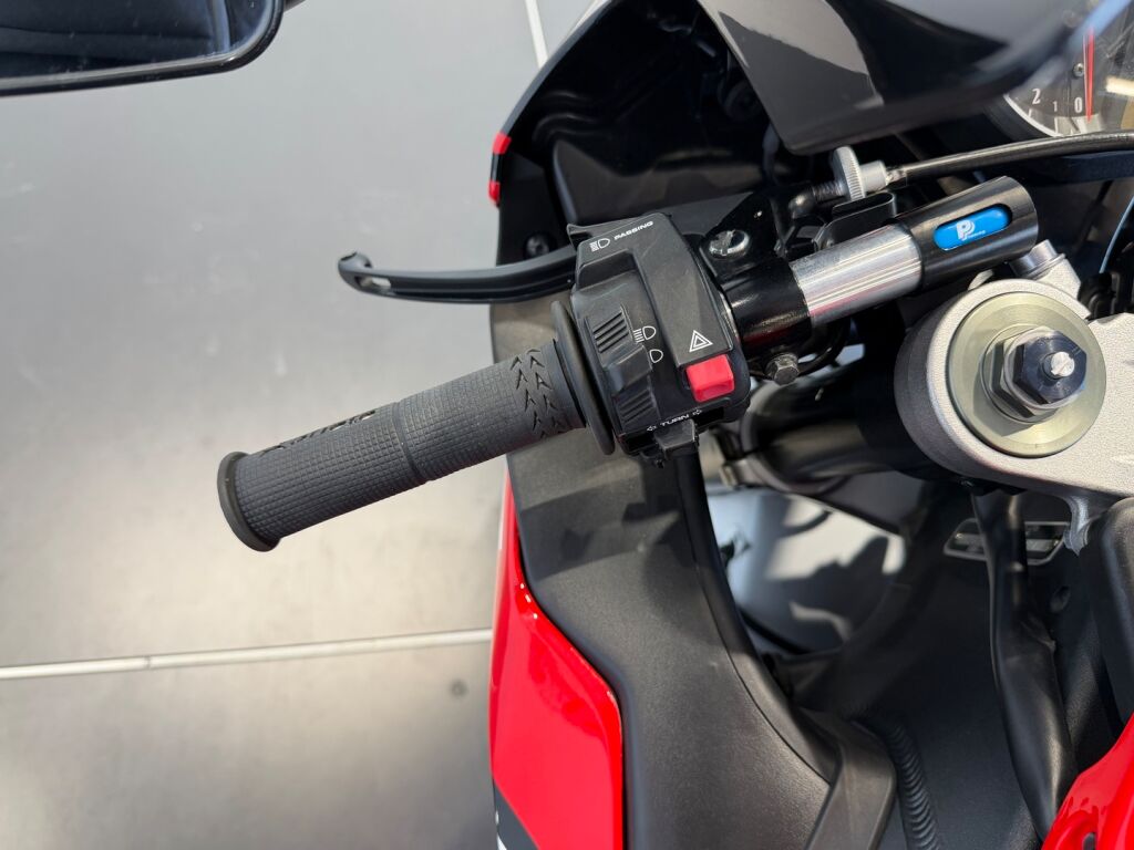 Honda CBR 2010 Musta