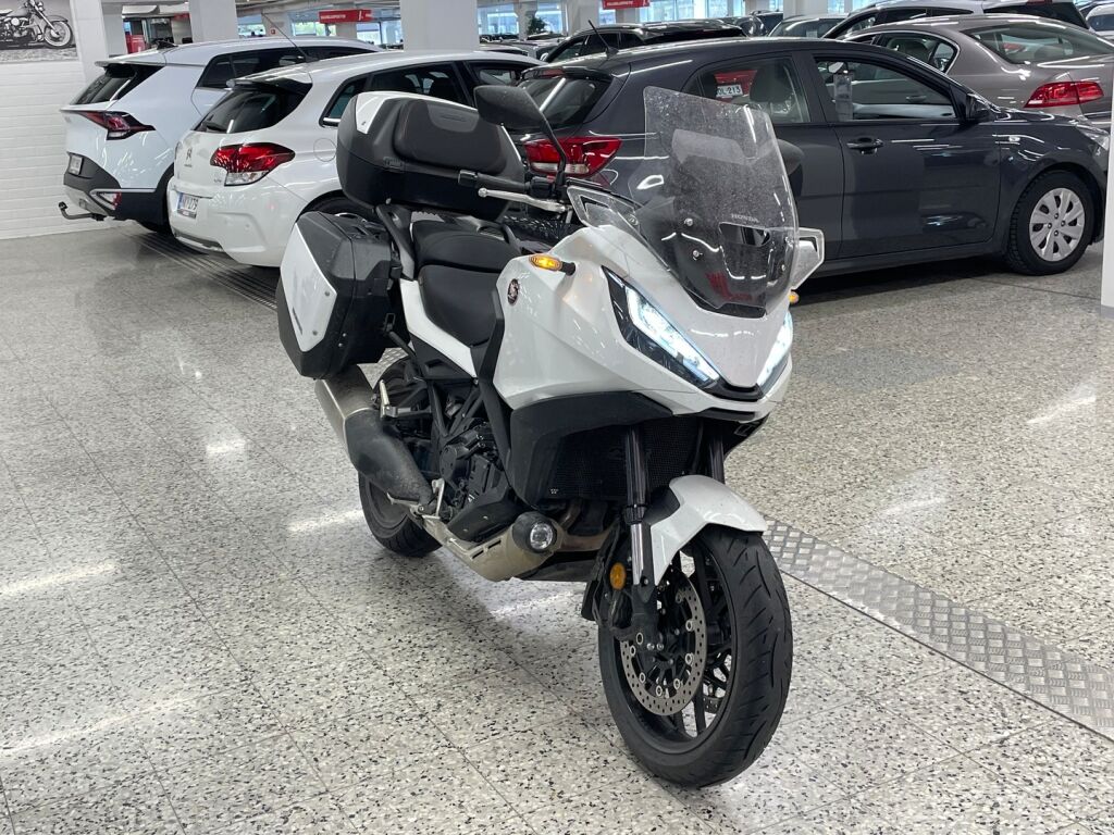 Honda NT 2022 