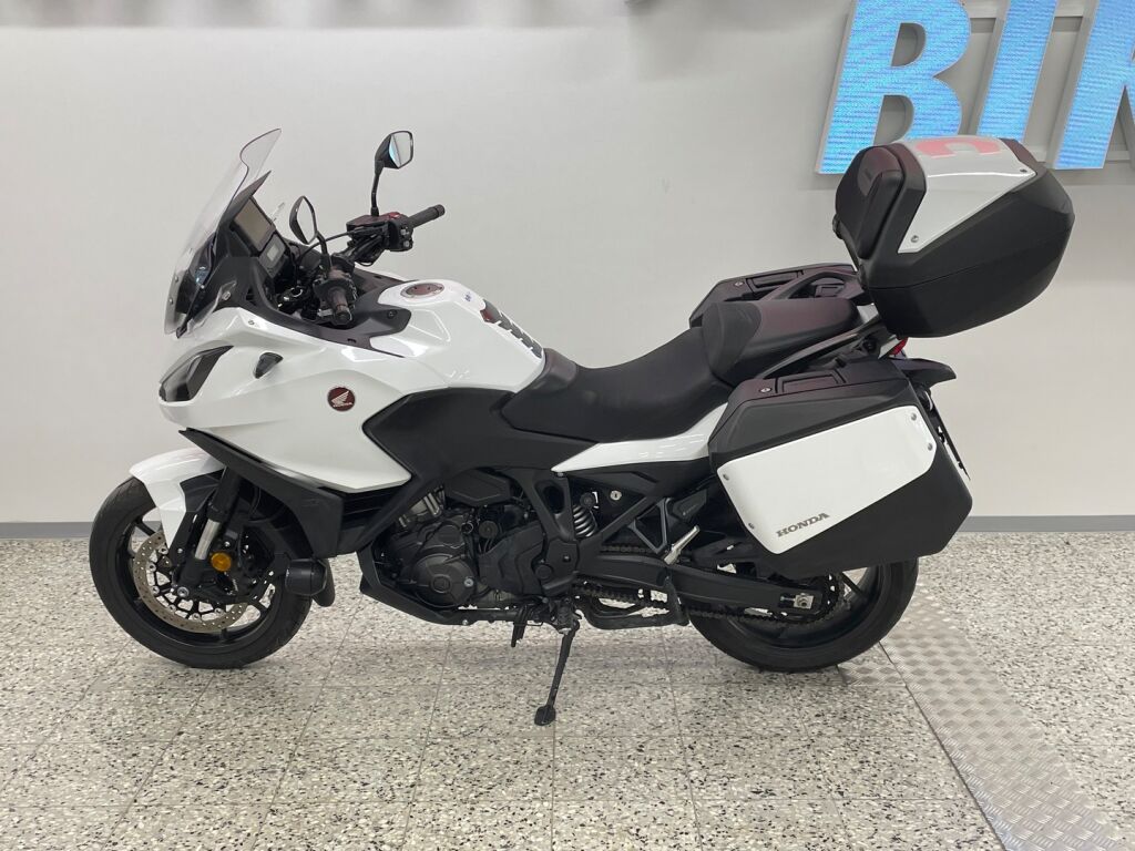 Honda NT 2022 