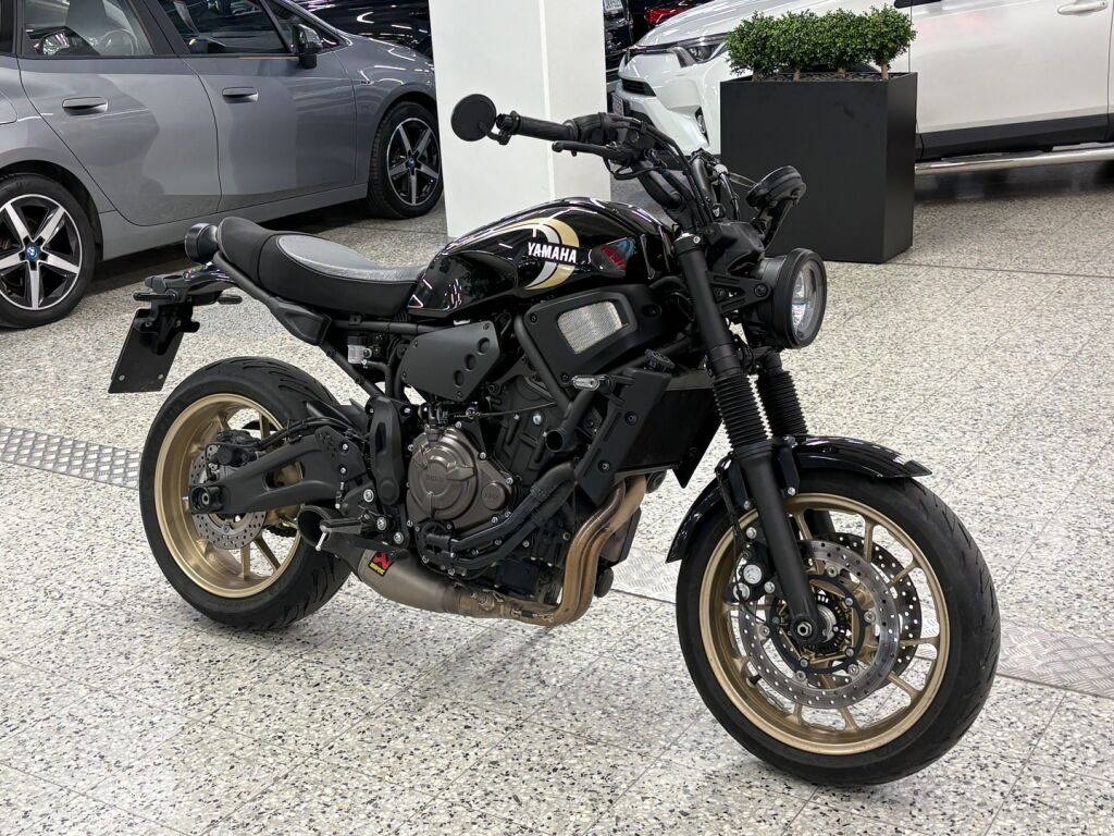 Yamaha XSR 2025 