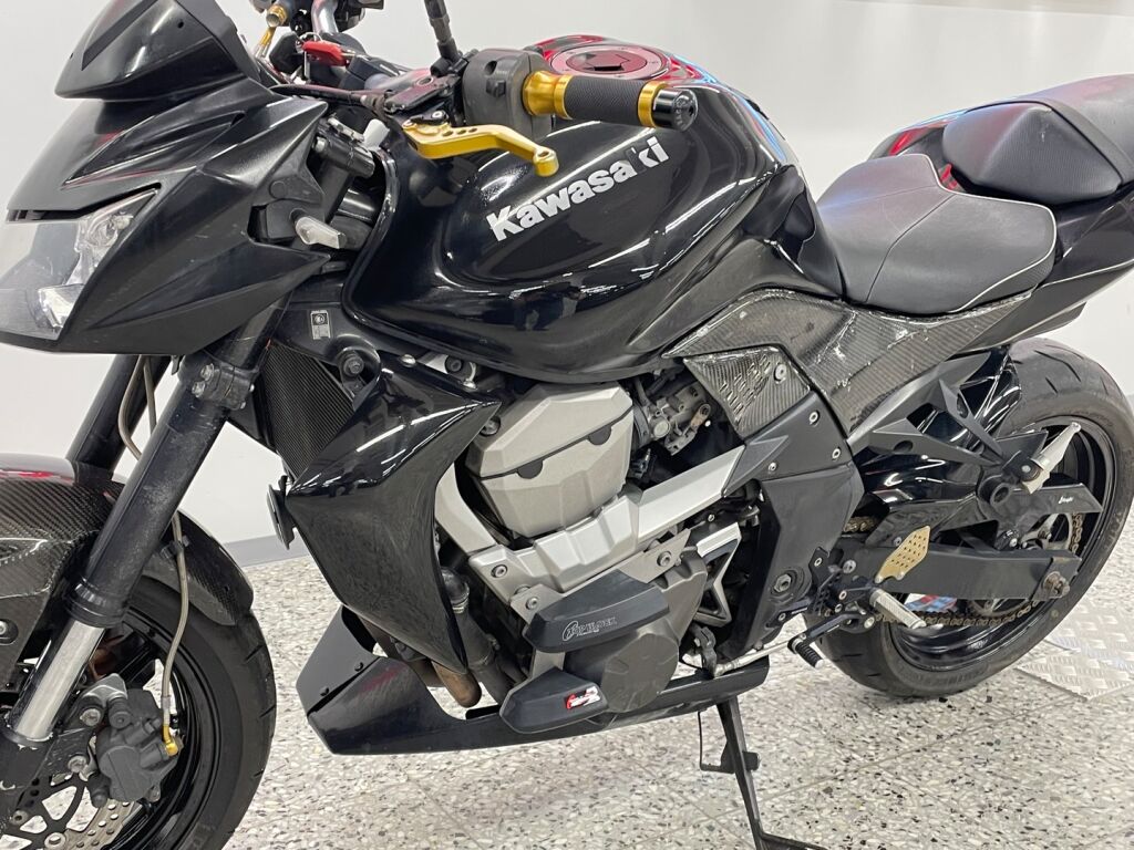 Kawasaki Z 2007 Musta