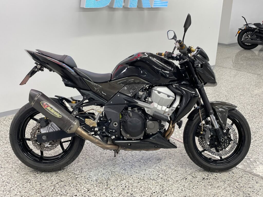 Kawasaki Z 2007 Musta