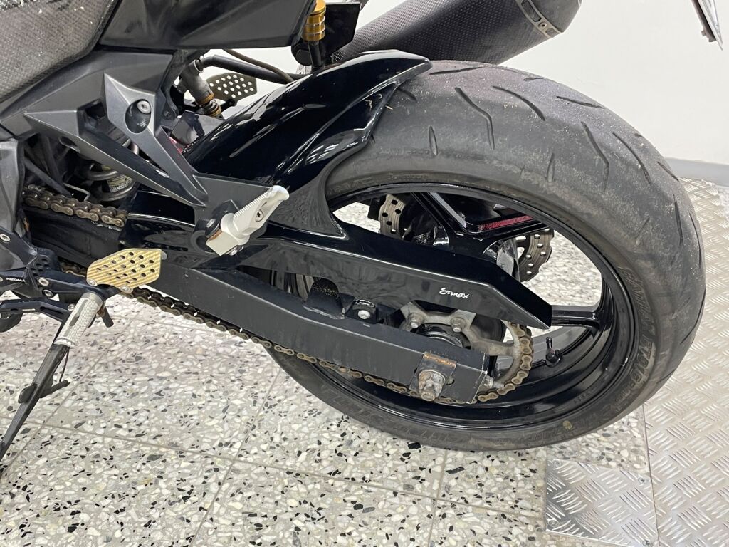 Kawasaki Z 2007 Musta