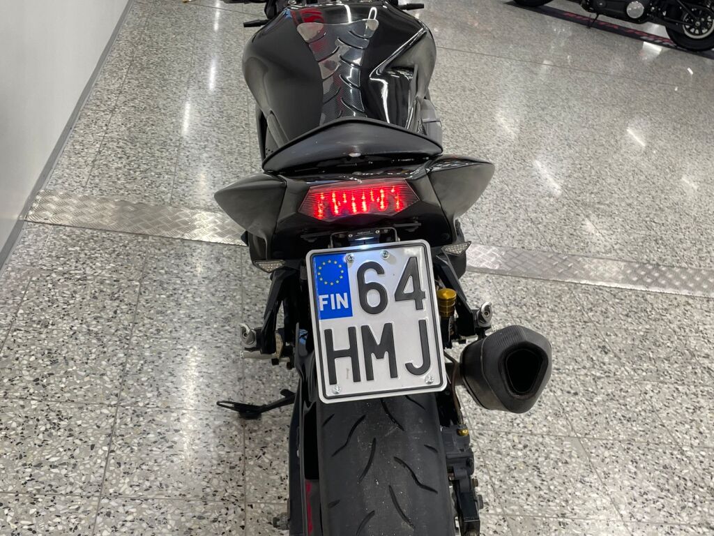 Kawasaki Z 2007 Musta