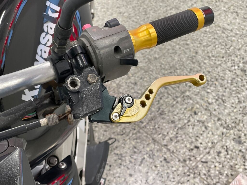 Kawasaki Z 2007 Musta