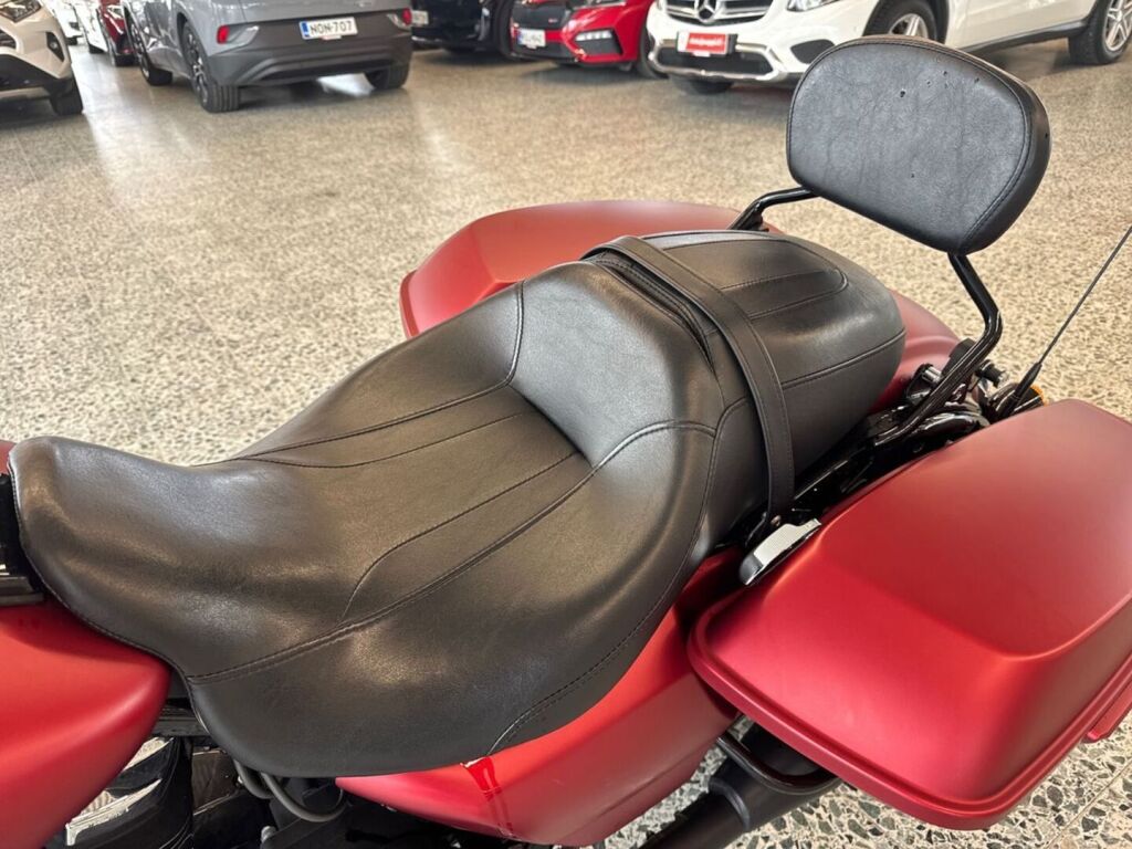 Harley-davidson TOURING 2019 Punainen