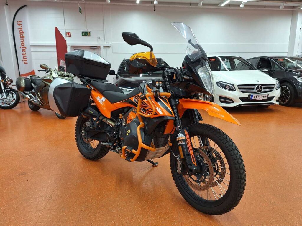 Ktm 890 2022 
